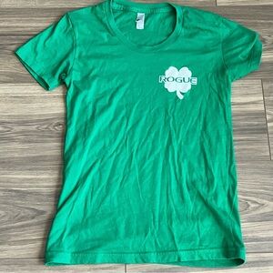 Rogue Fitness Green Shamrock Tee Shirt Small St Patrick’s Day